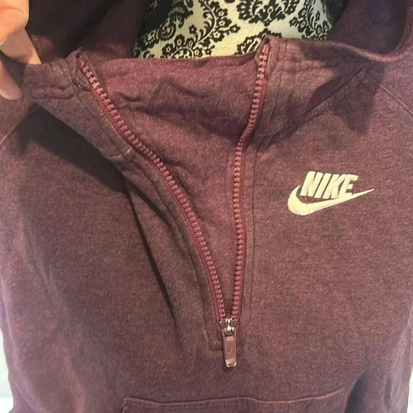 Nike’s 1/2 Zip Swing Poncho Hoodie Short Sleeve Sweatshirt, Size sp - Picture 3 of 8